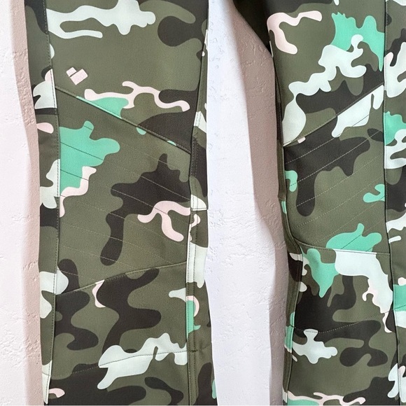 Obermeyer Clio Camo Print Womens Softshell Pant Size 6 Ski Snowboard Winter NWT - Picture 3 of 13